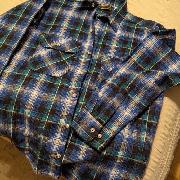 90s Vintage Mens Teal and Blue Plaid Croft & Barrow Shirt Size Medium - Picture 3 of 4